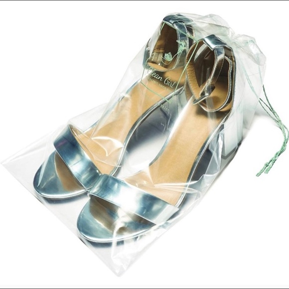 Reusable travel shoe bags. No more scuff marks - Picture 8 of 8